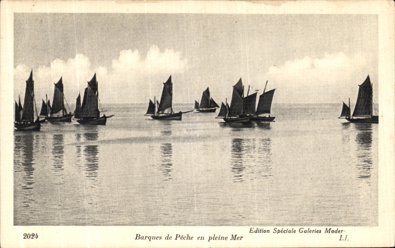 CPA Barques de Peche en Pleine Mer Bateaux