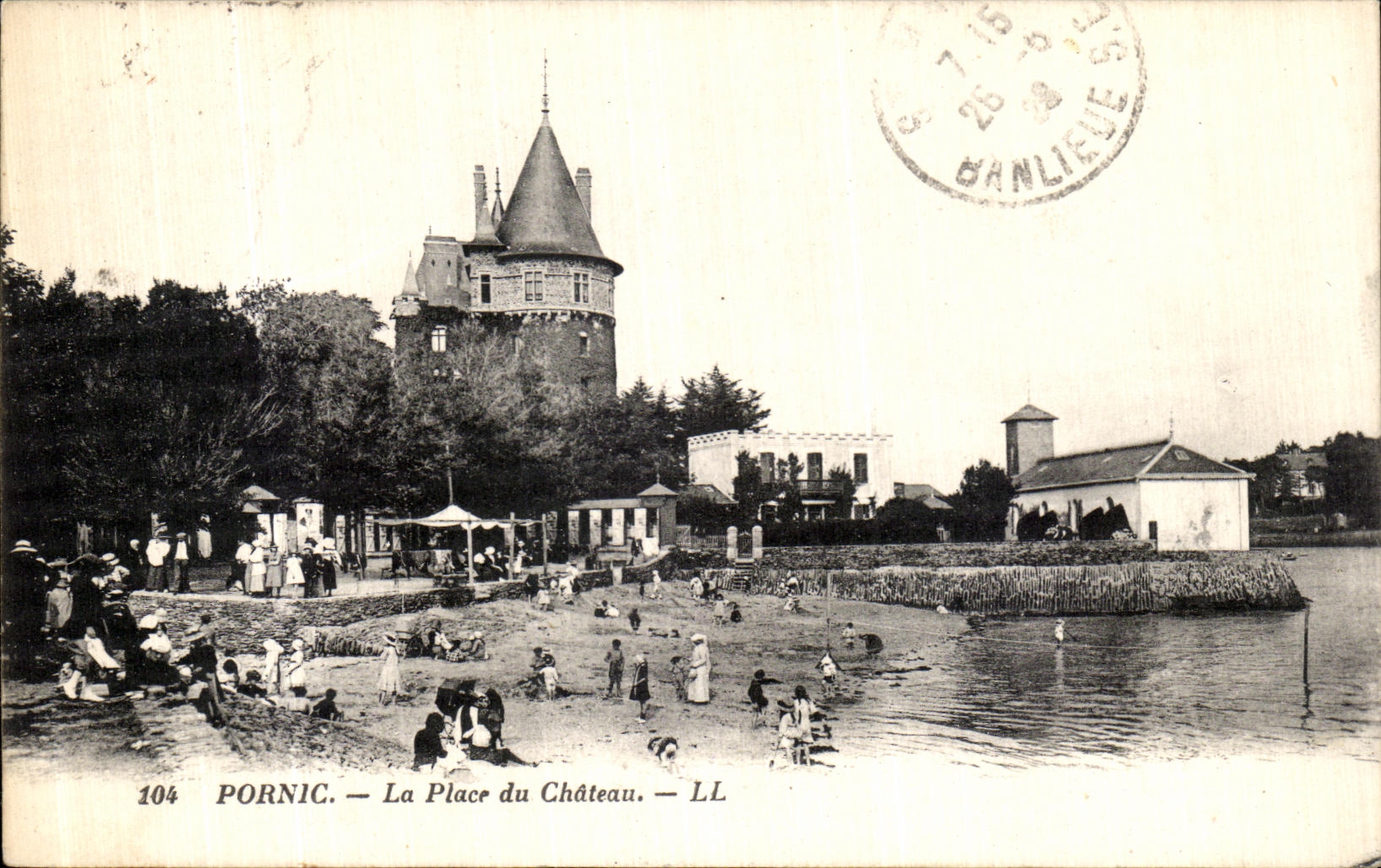 CPA Pornic La Place du Chateau