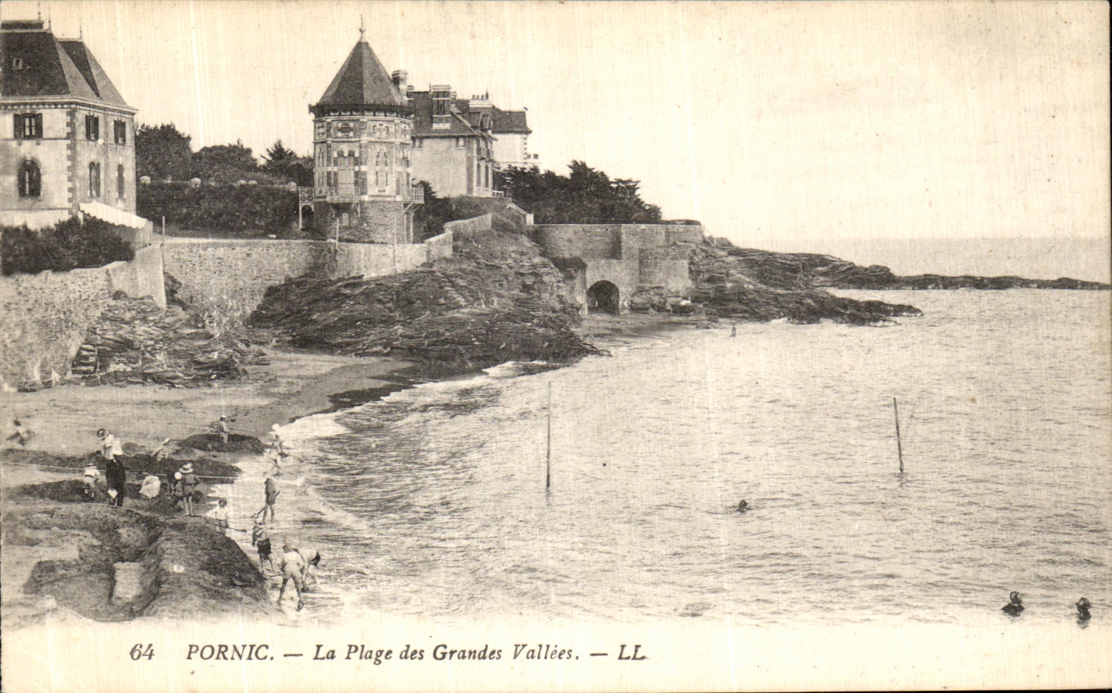 CPA Pornic La Plage des Grandes Vallees