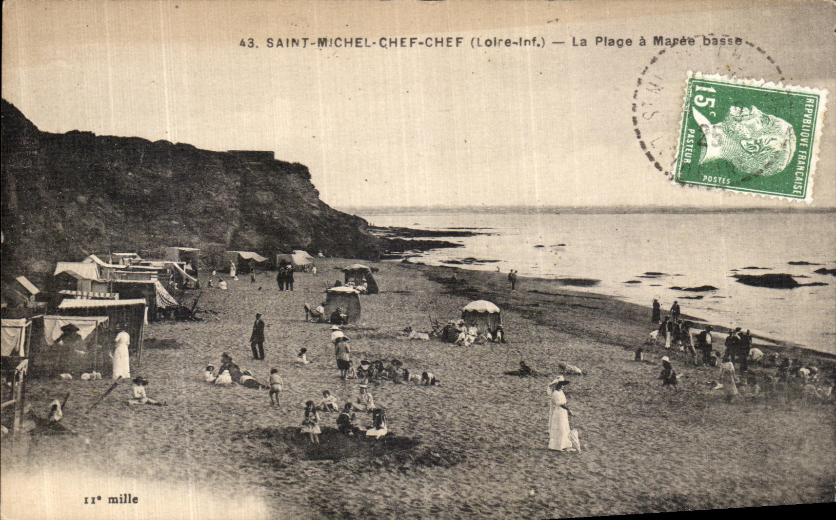 VINTAGE POSTCARD Saint Michel Chief Chief the Beach has Low tide