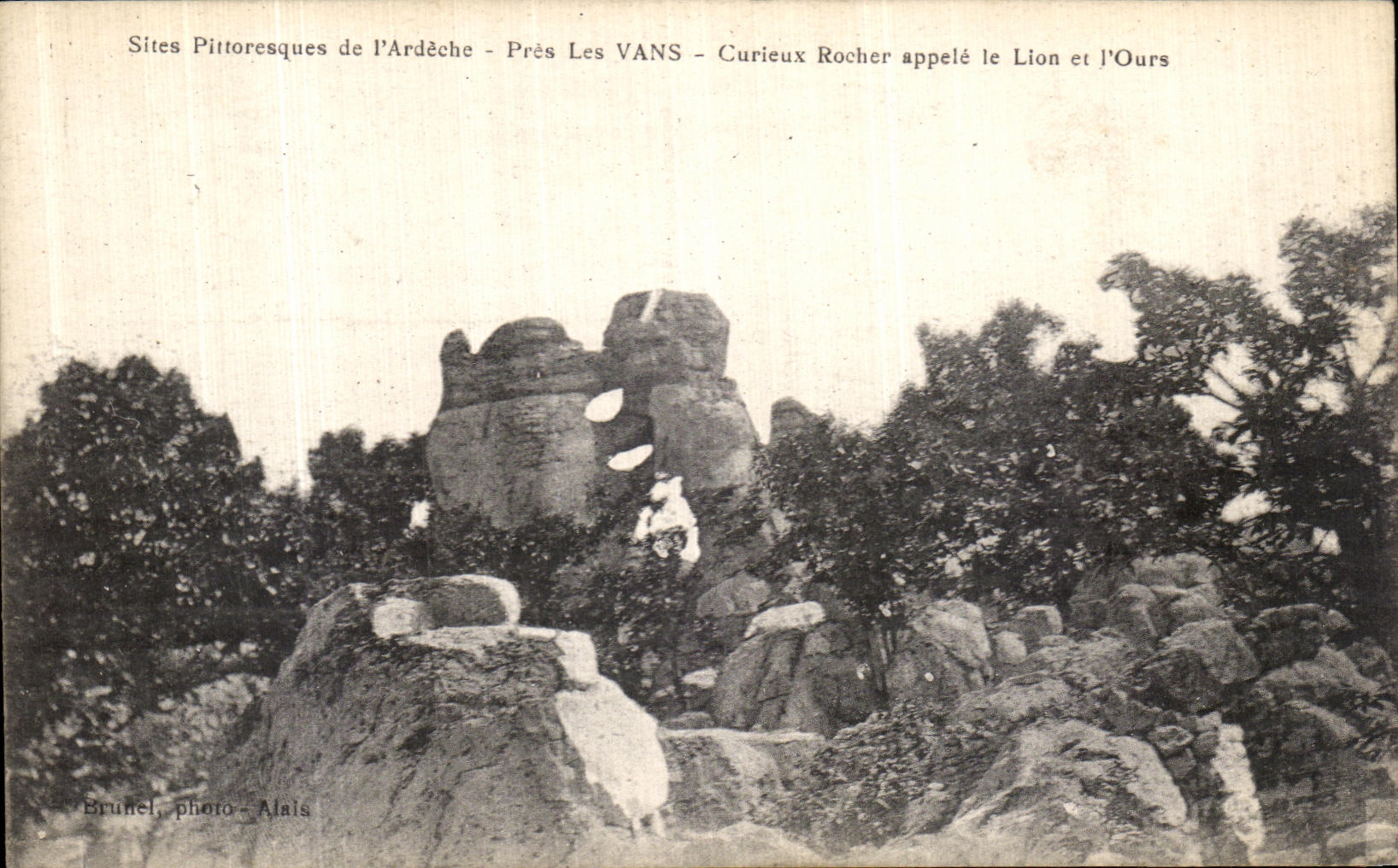 VINTAGE POSTCARD Sites Picturesque of L Ardeche Close Vans Curieux Rock Calls the Lion and L Ours