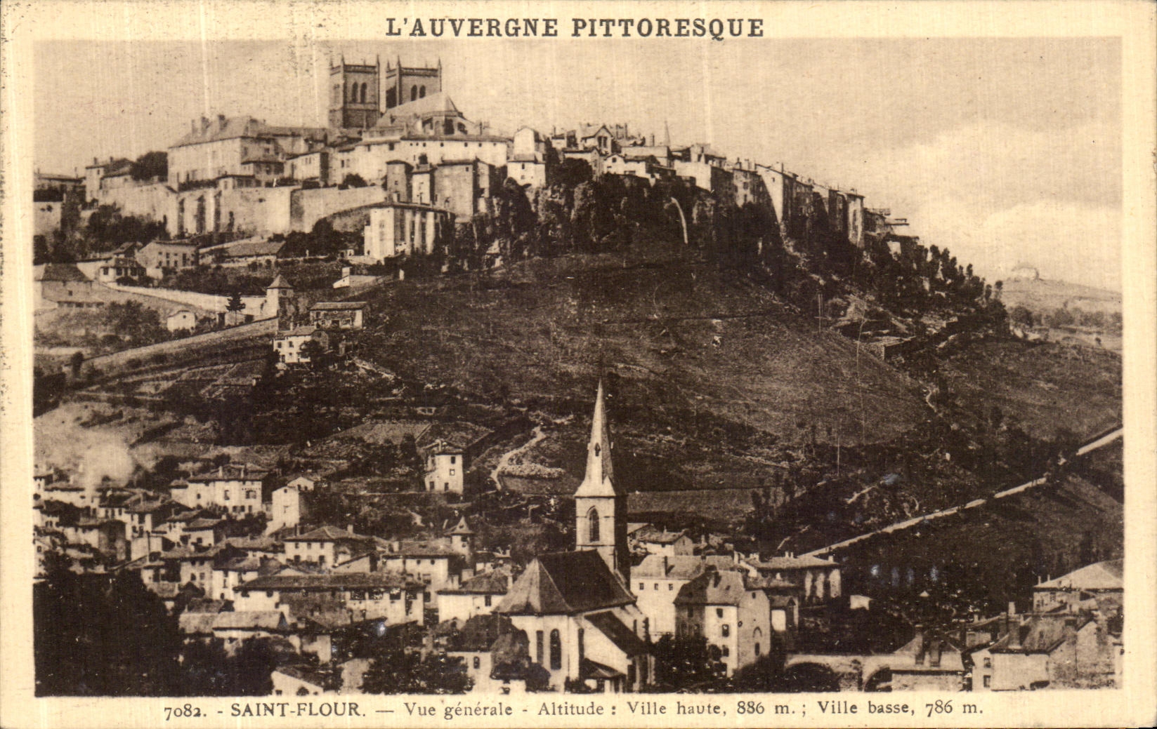 CPA L Auvergne Pittoresque Saint Flour Vue Generale Ville basse
