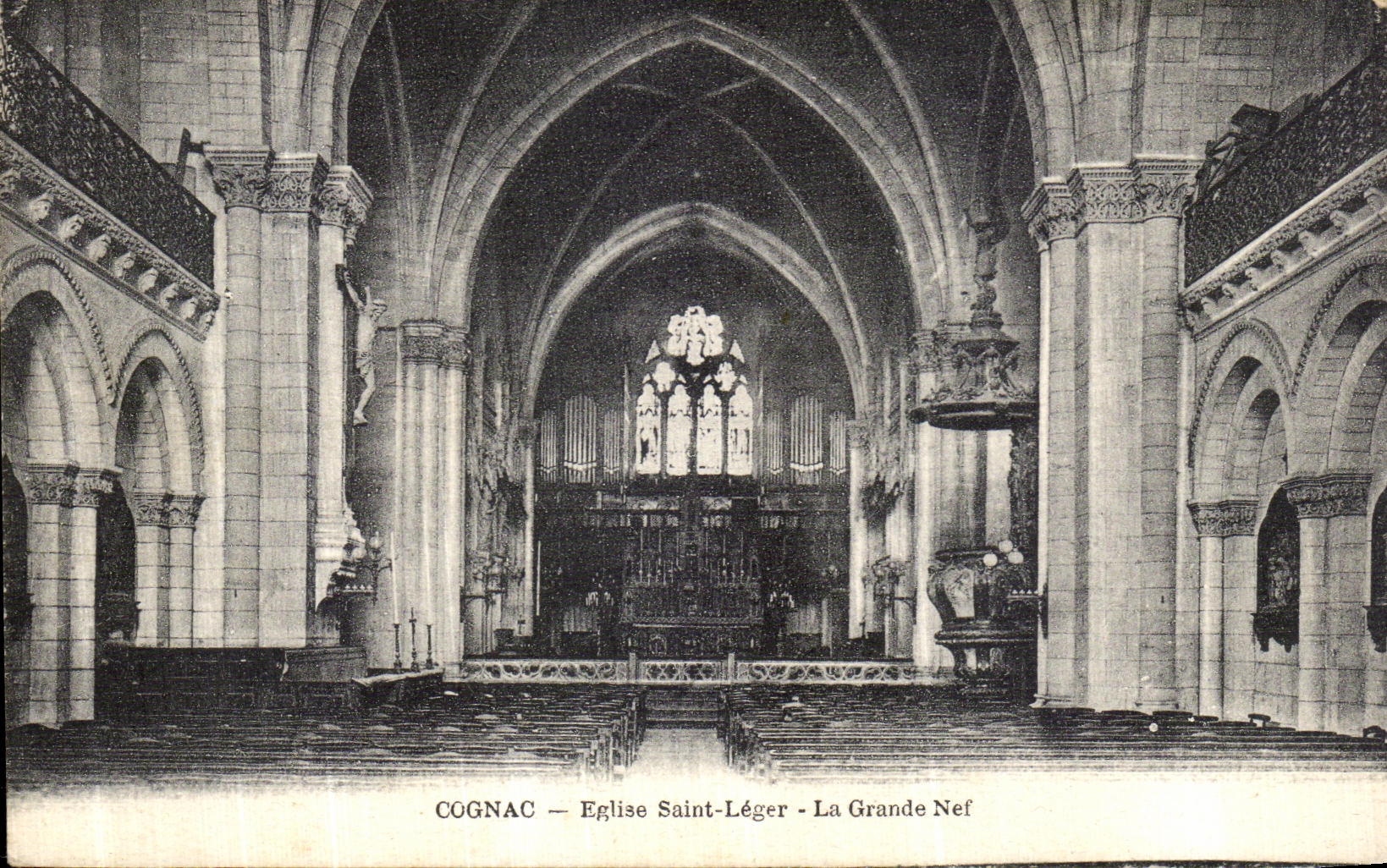 VINTAGE POSTCARD Coganc Church light Saint the Great Nave Organ