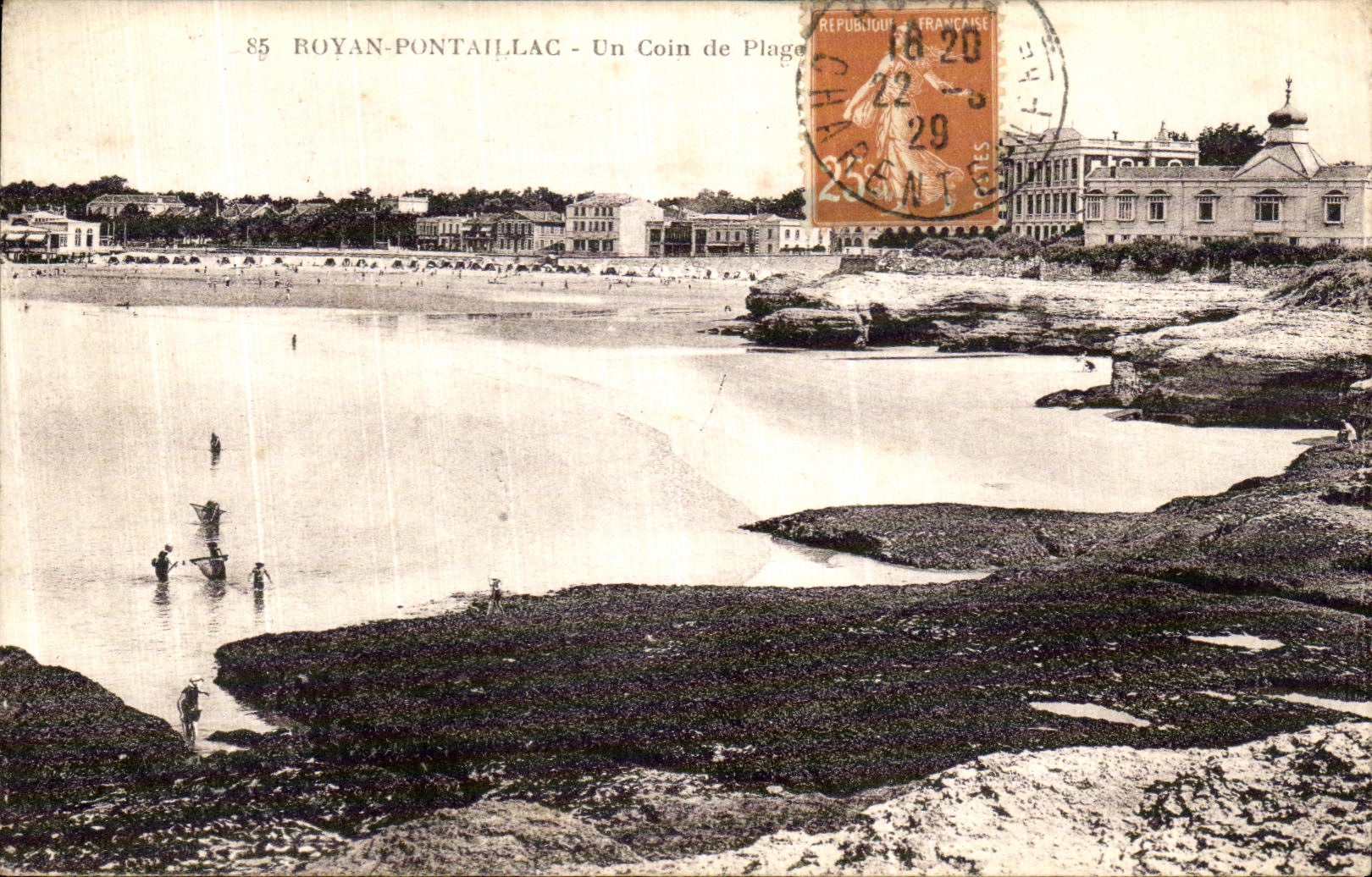 POSTAL Royan Pontaillac de la VENDIMIA una esquina de la playa