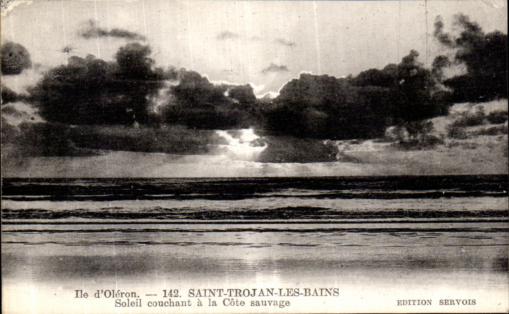 VINTAGE POSTCARD Holy Trojan D Oleron Les Bains Sun sleeping with the wild dimension