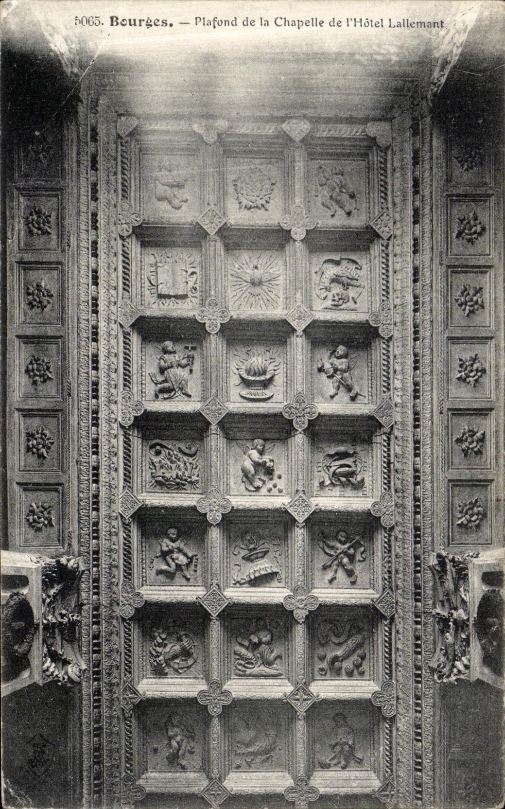 Techo de Bourges de la POSTAL de la VENDIMIA de la camara acorazada de L hotel de Lallemant