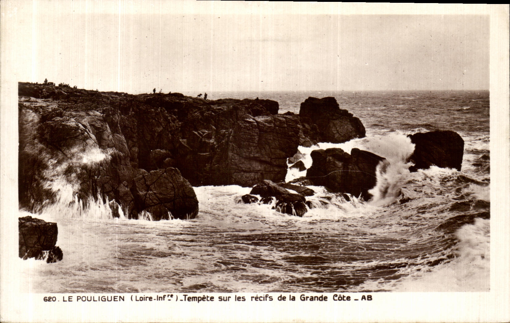 VINTAGE POSTCARD Pouliguen Storm On the Reefs of the Great Dimension