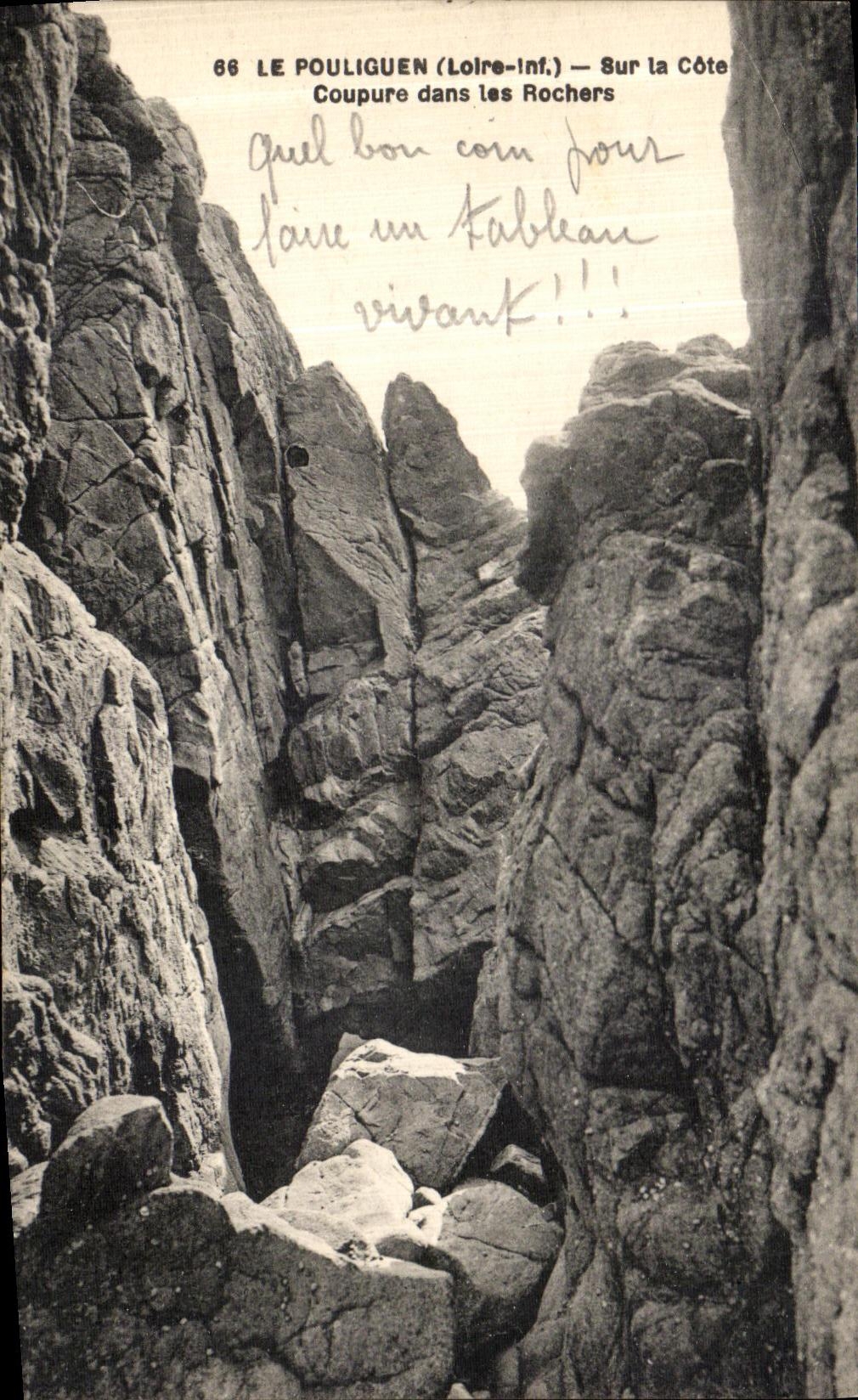 VINTAGE POSTCARD Pouliguen On the Dimension Cut in the Rocks