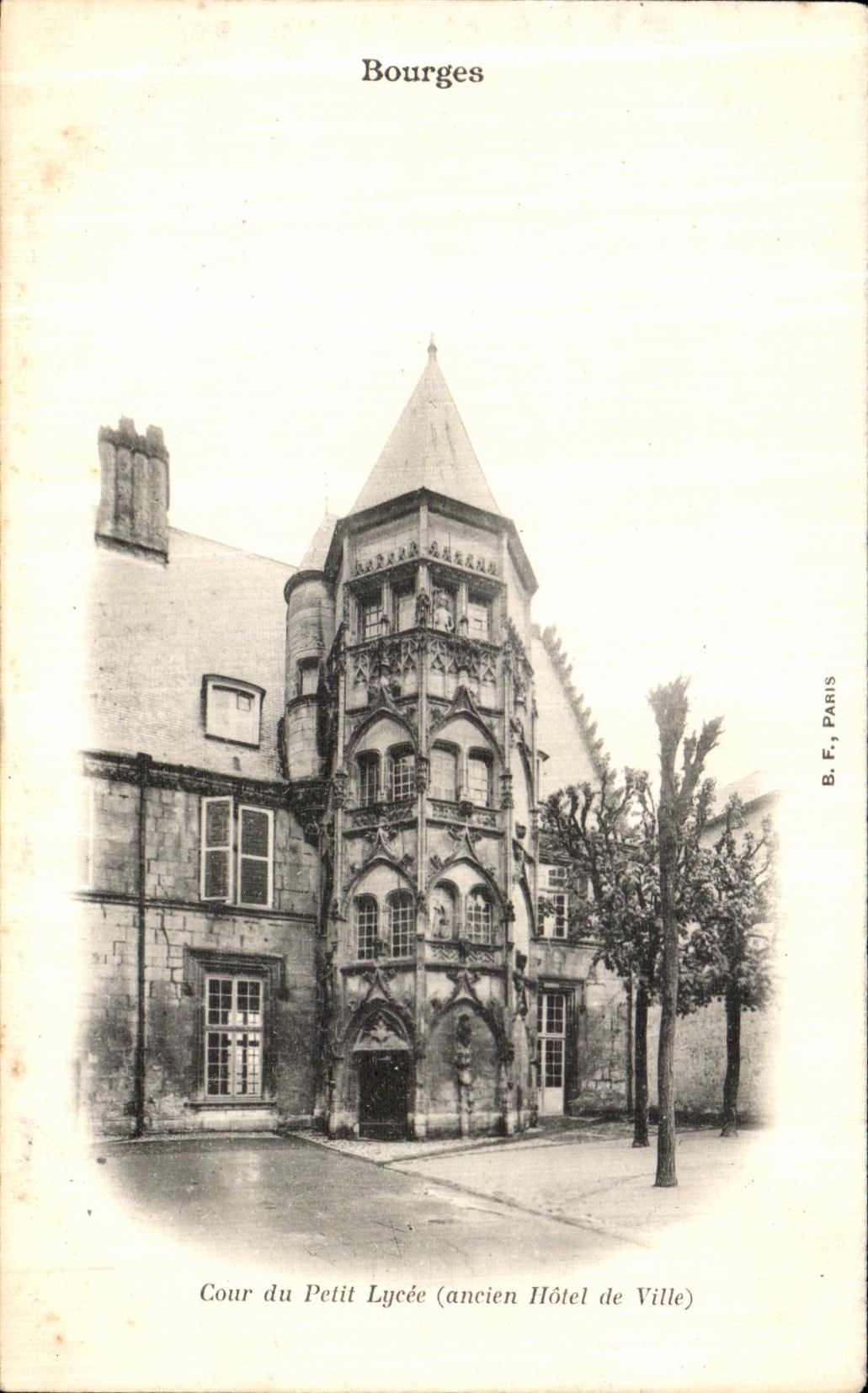 Corte de Bourges de la POSTAL de la VENDIMIA del ayuntamiento viejo de la pequena universidad