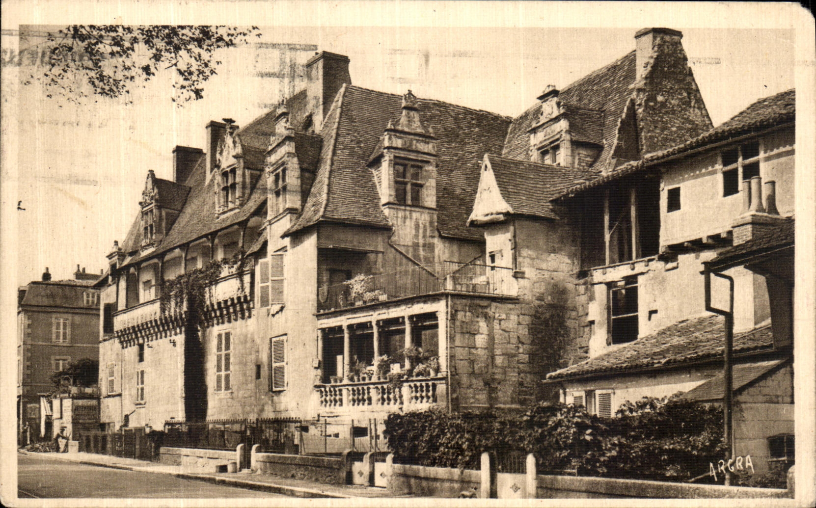 Casa de Perigueux de la POSTAL de la VENDIMIA Renacimiento conocida en fecha los consules
