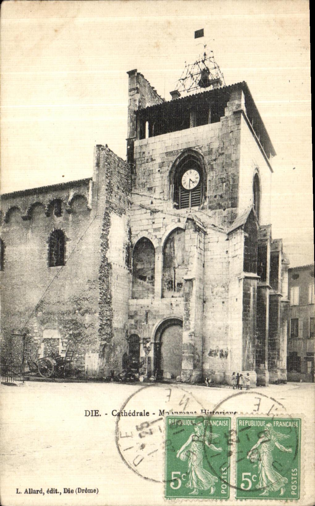 VINTAGE POSTCARD Die Cathedral Monument