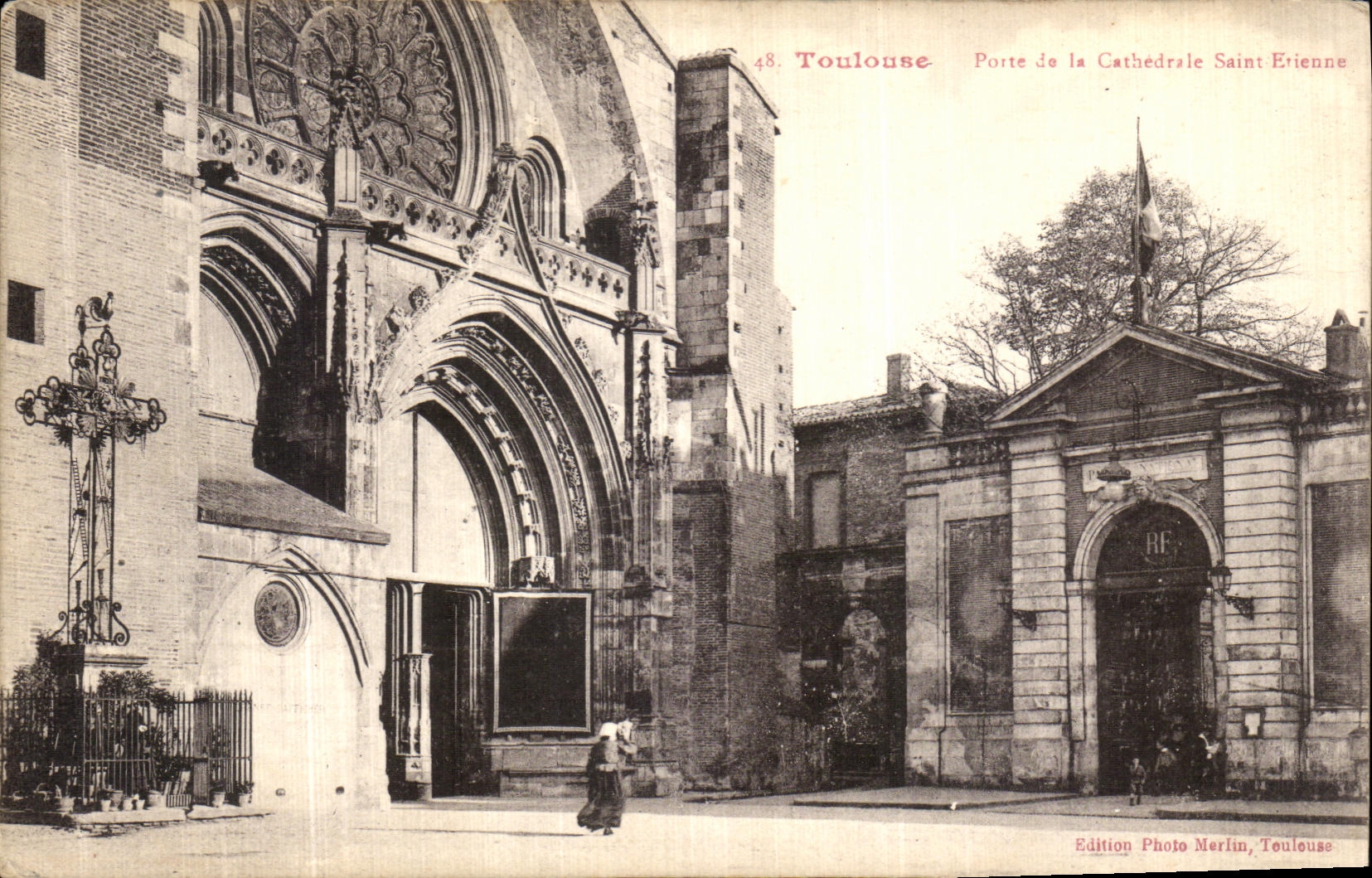 CPA Toulouse Porte de la Cathedrale Saint Etienne