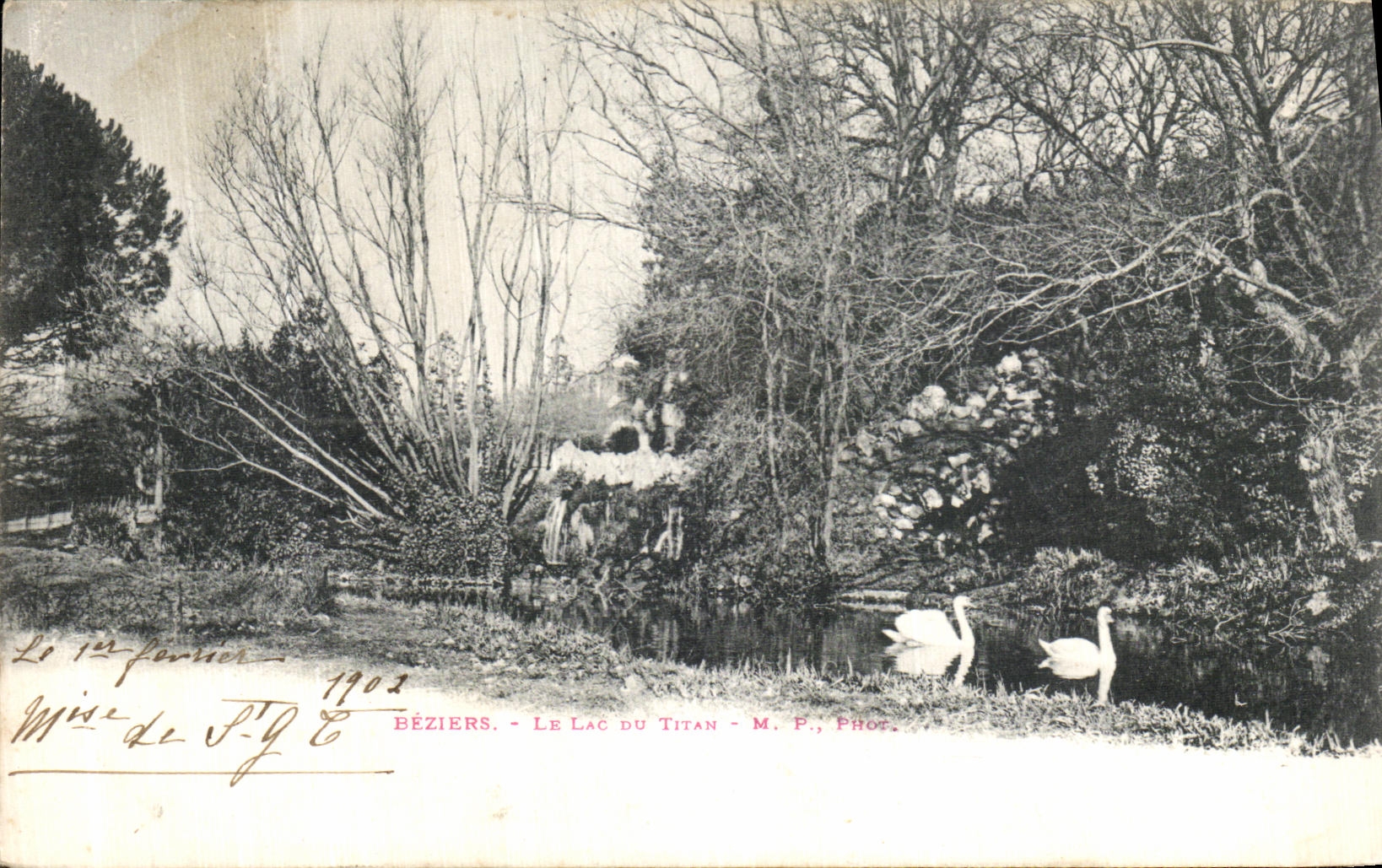 VINTAGE POSTCARD Beziers the Lake Of Titan Swans