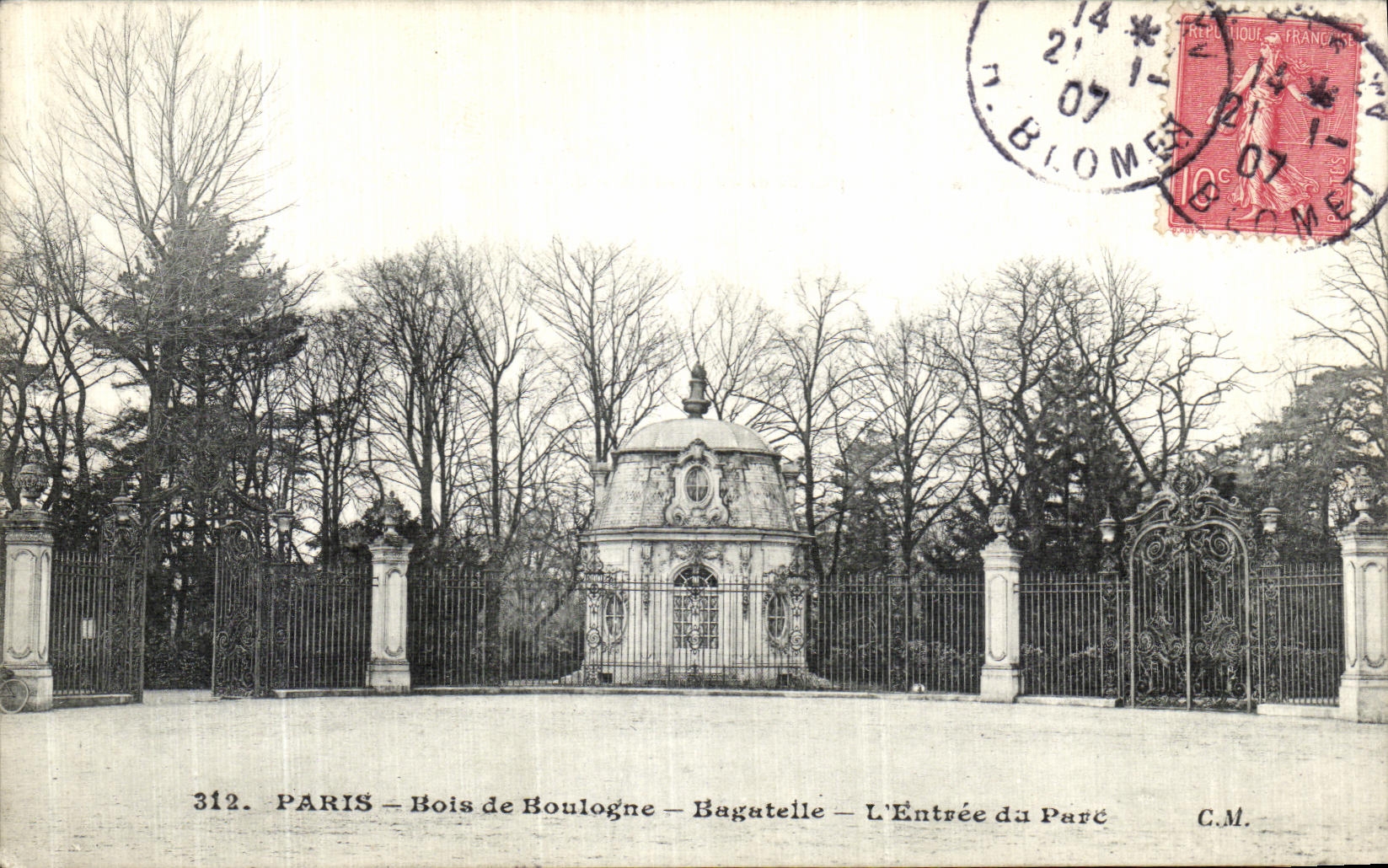 VINTAGE POSTCARD Paris Bois de Boulogne Trifle L Entered of the Park