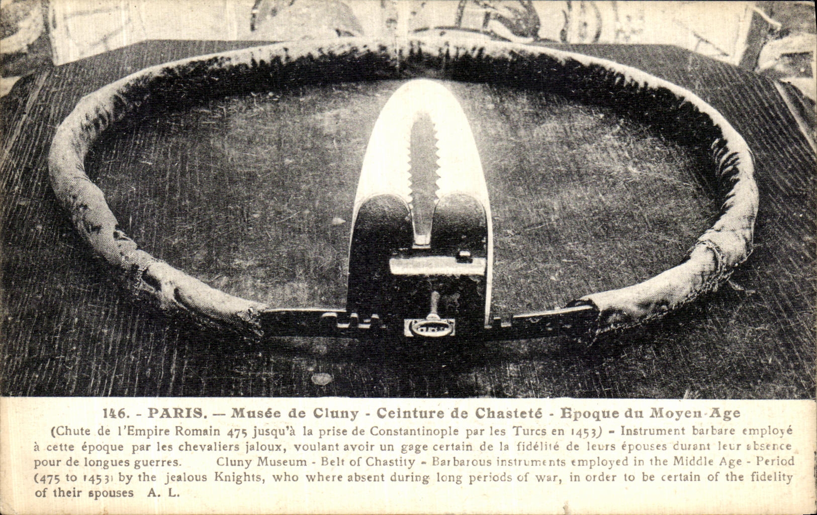 CPA Paris Musee de Cluny Ceinture de Chastete Epoque de Moyen Age
