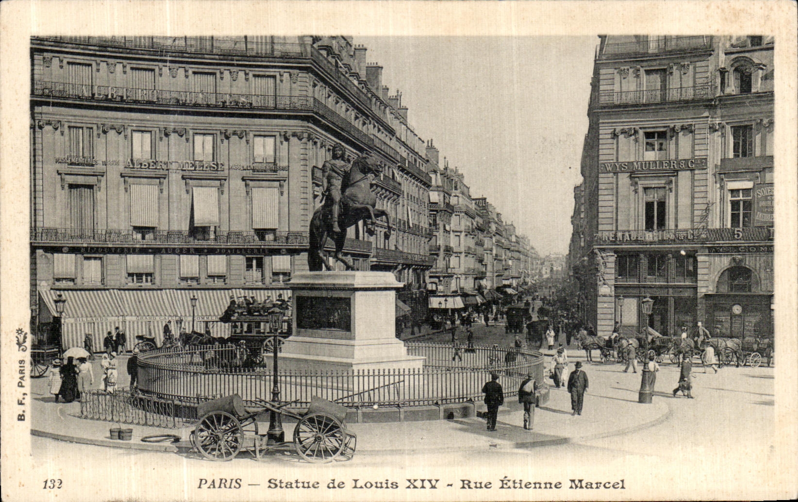 CPA Paris Statue de Louis XIV Rue Etienne Marcel