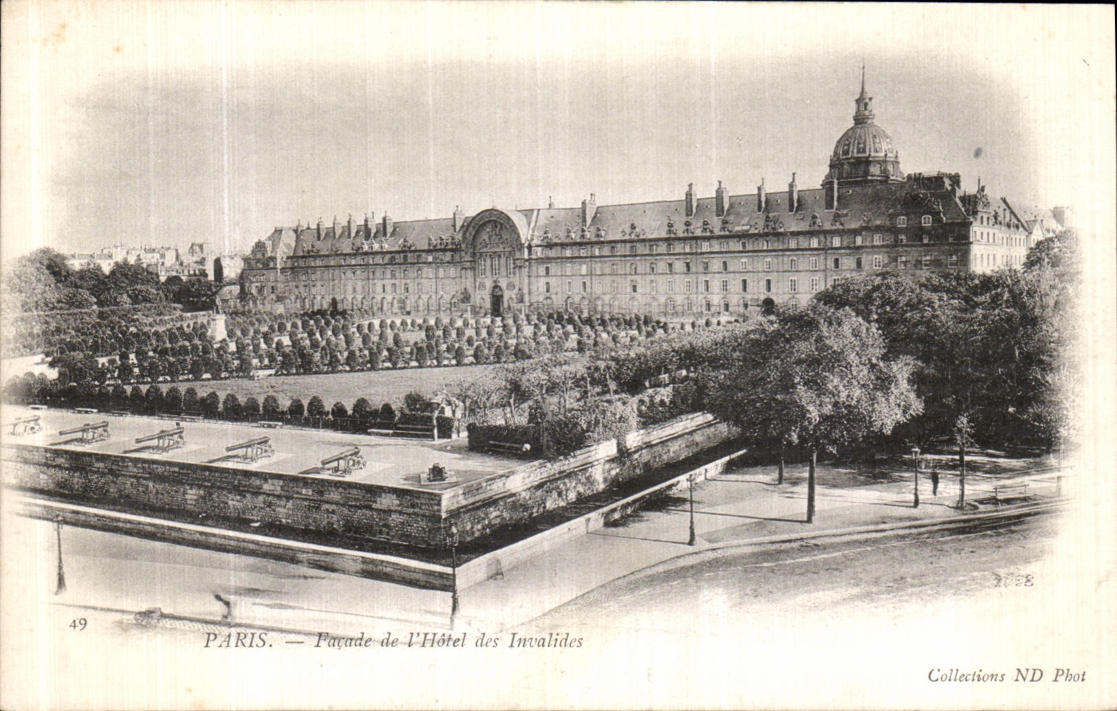 VINTAGE POSTCARD Paris Frontage of L Hotel of the Invalids