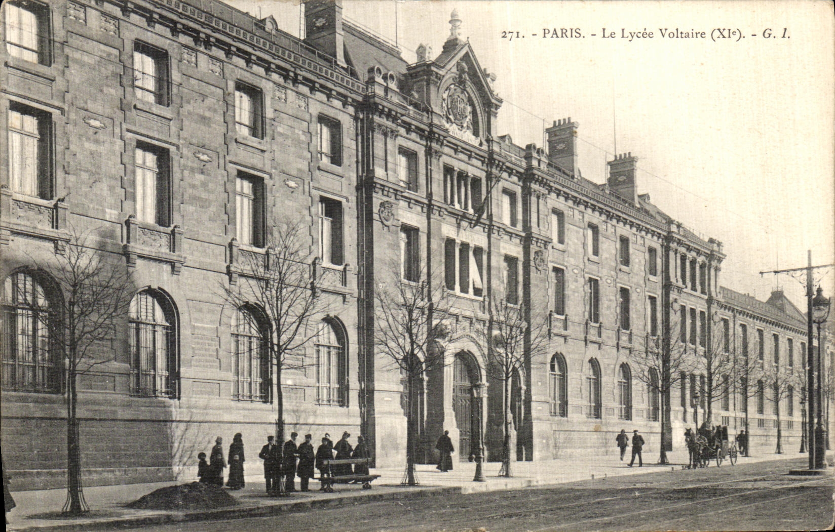 CPA Paris Le Lycee Voltaire