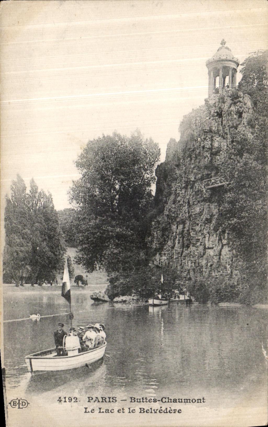 VINTAGE POSTCARD Paris Chaumont Hillocks the Lake and the View point