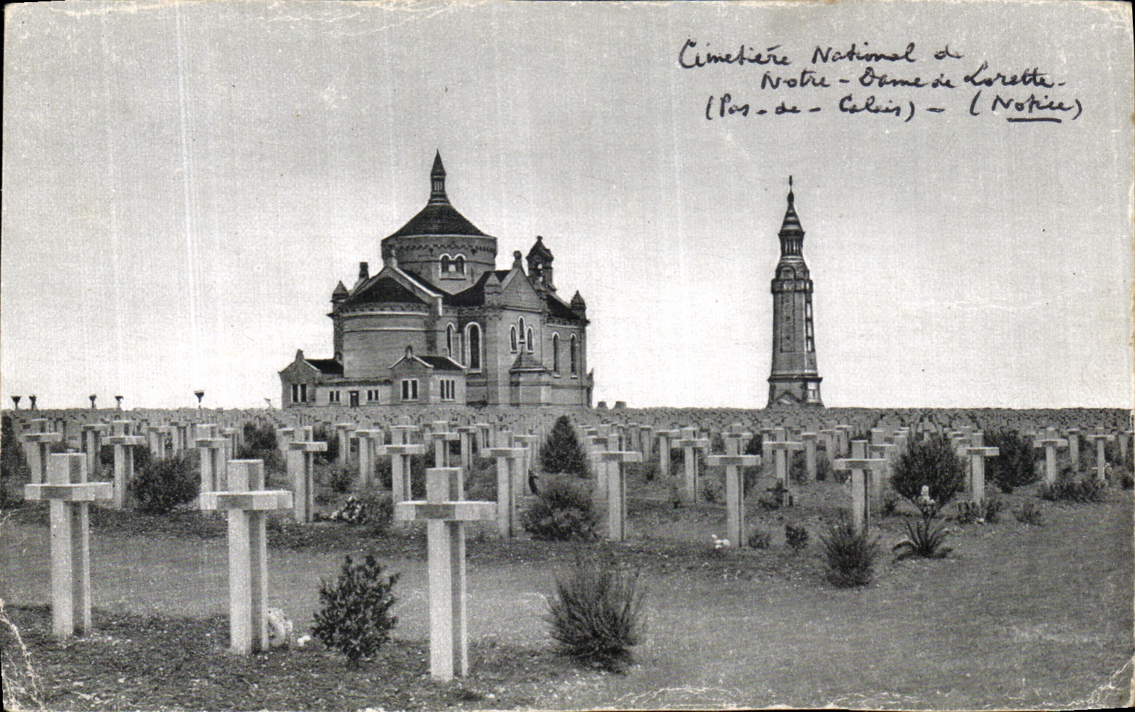 VINTAGE POSTCARD national Cemetery of NR D of Lorette
