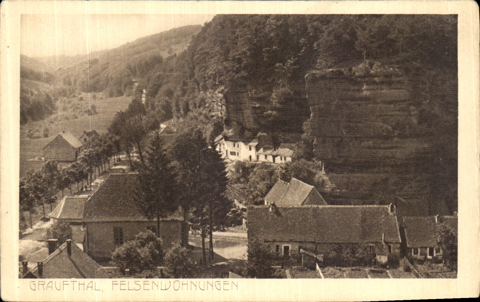 VINTAGE POSTCARD Graufthal Felsenlwohnungen