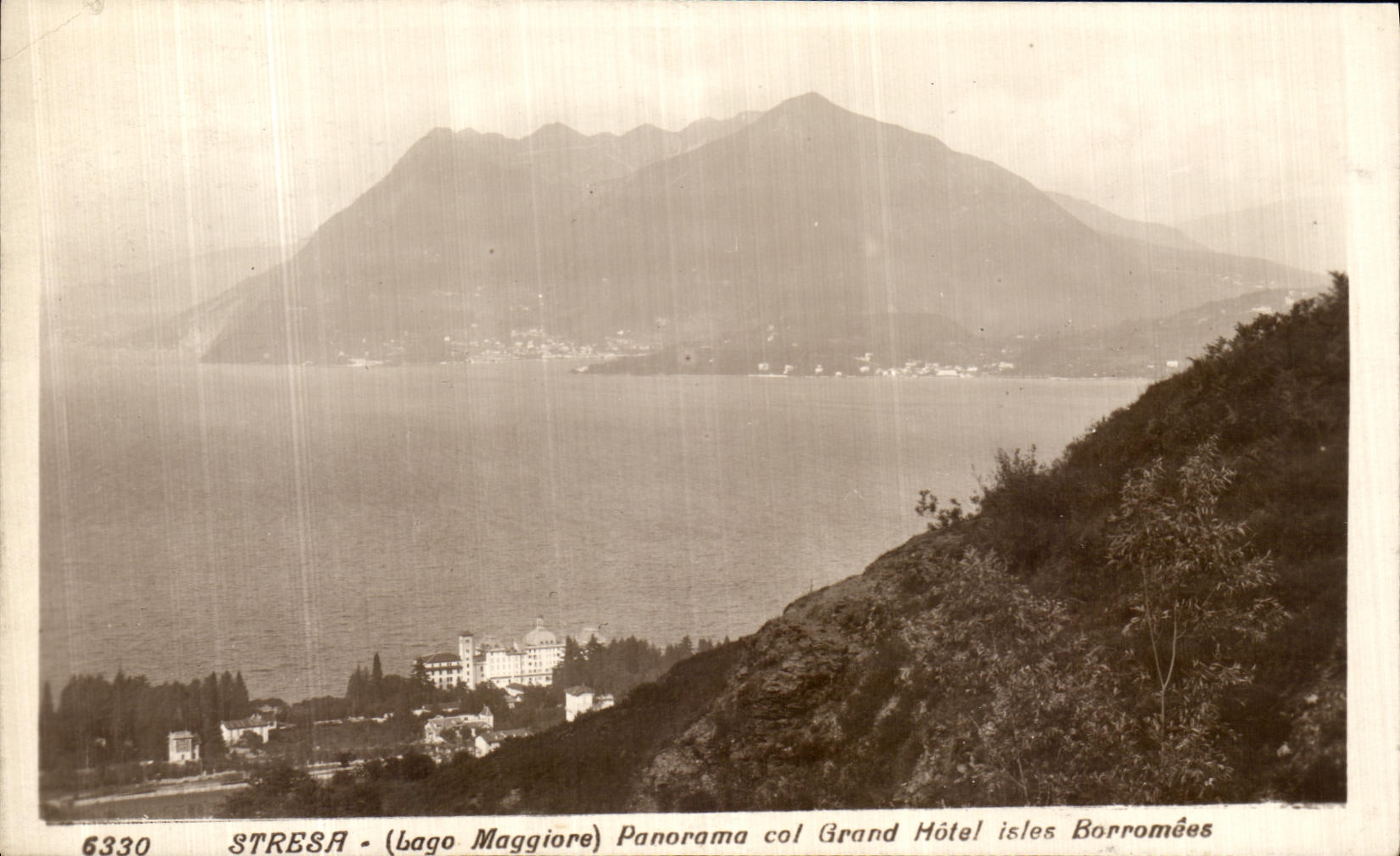 Islas grandes Borromees Lago Maggiore del hotel del collar del panorama de la POSTAL de la VENDIMIA tensionado