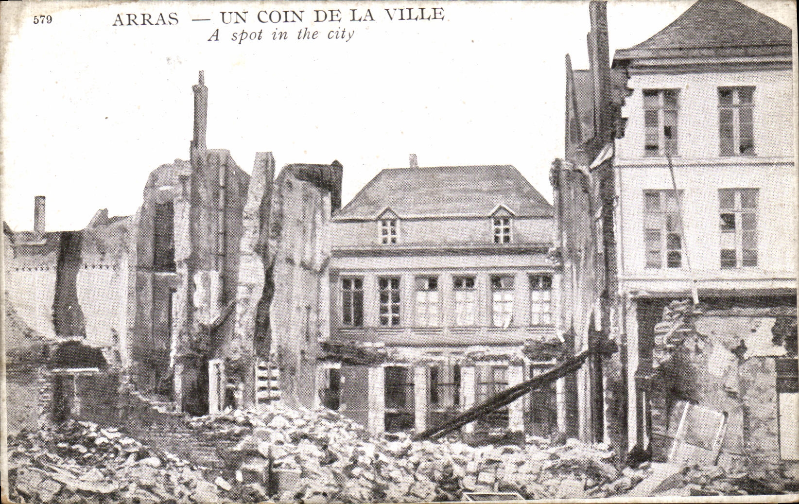 Arras de la POSTAL de la VENDIMIA una esquina de la ciudad de Militaria