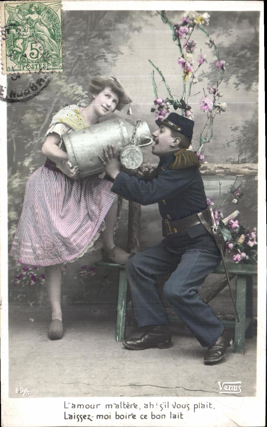 CPA Votre bras entre Nous Soit Dit Me Met au Coeur grand appetit 