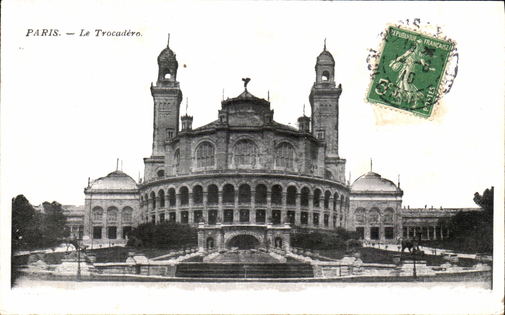 VINTAGE POSTCARD Paris Trocadero