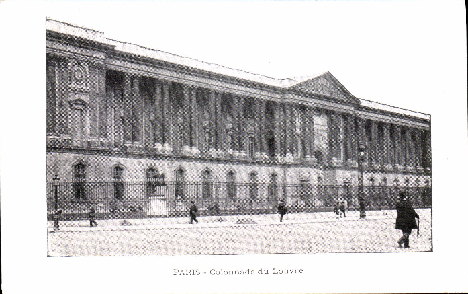 VINTAGE POSTCARD Paris Colonnade Of Louvre