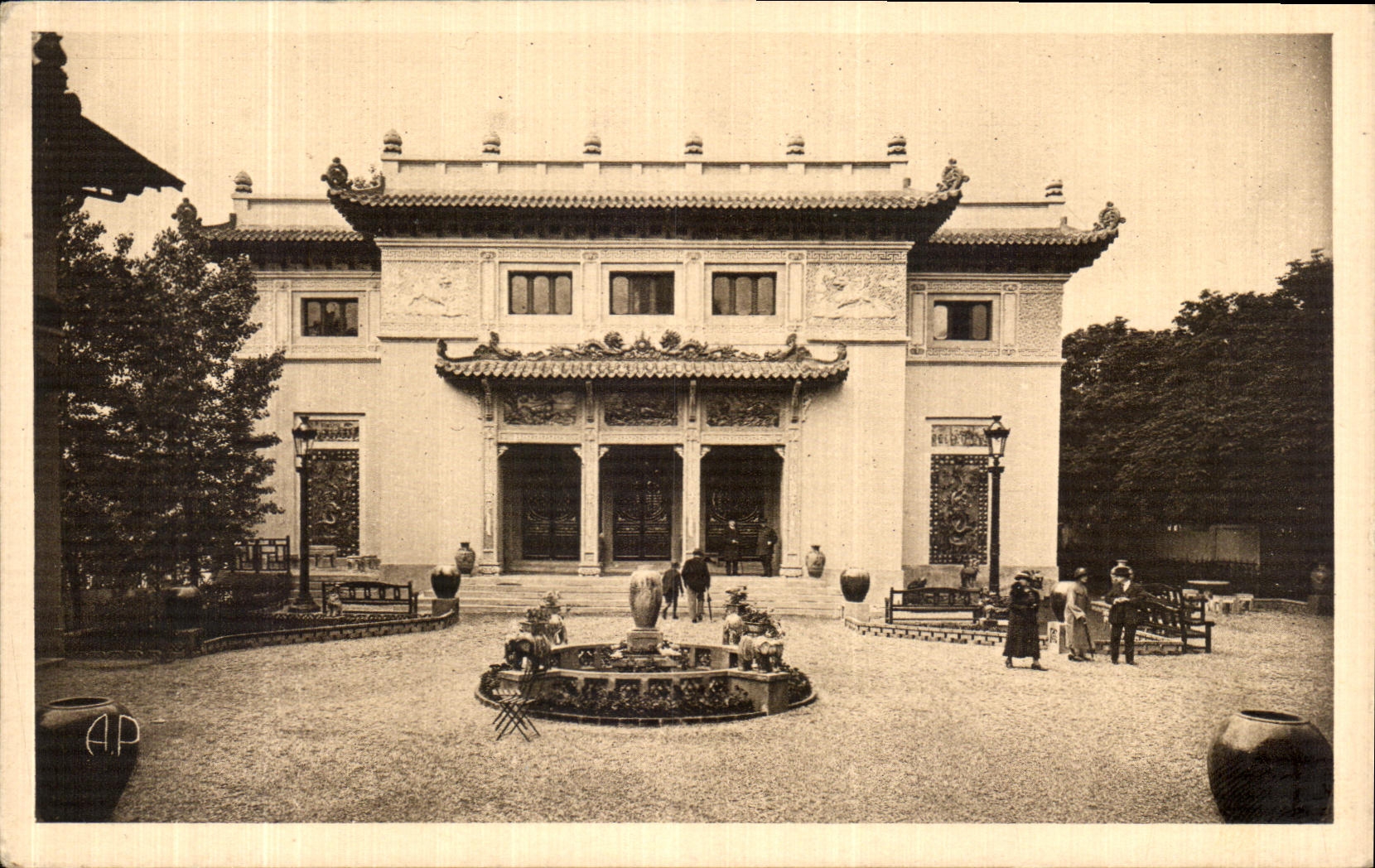 CPA Paris Expostition des Arts Decoratifs Pavillon de l art colonial francais