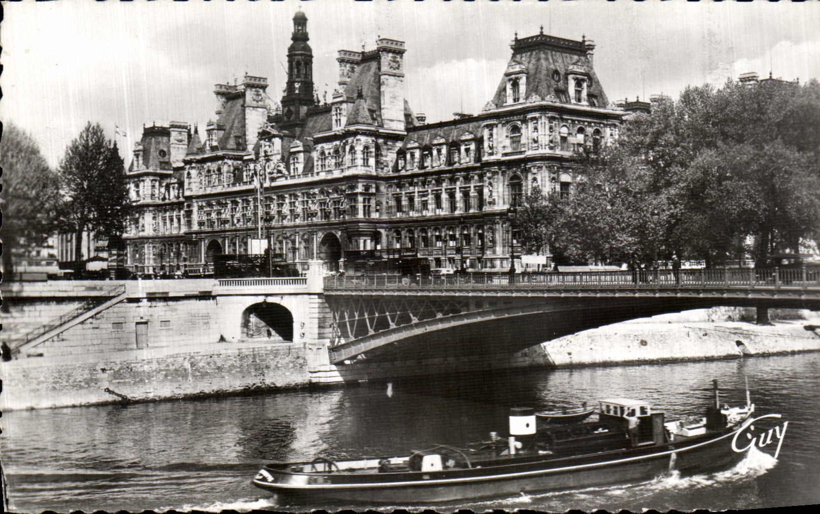 VINTAGE POSTCARD Paris Town hall and the bridge D Arcole Barge