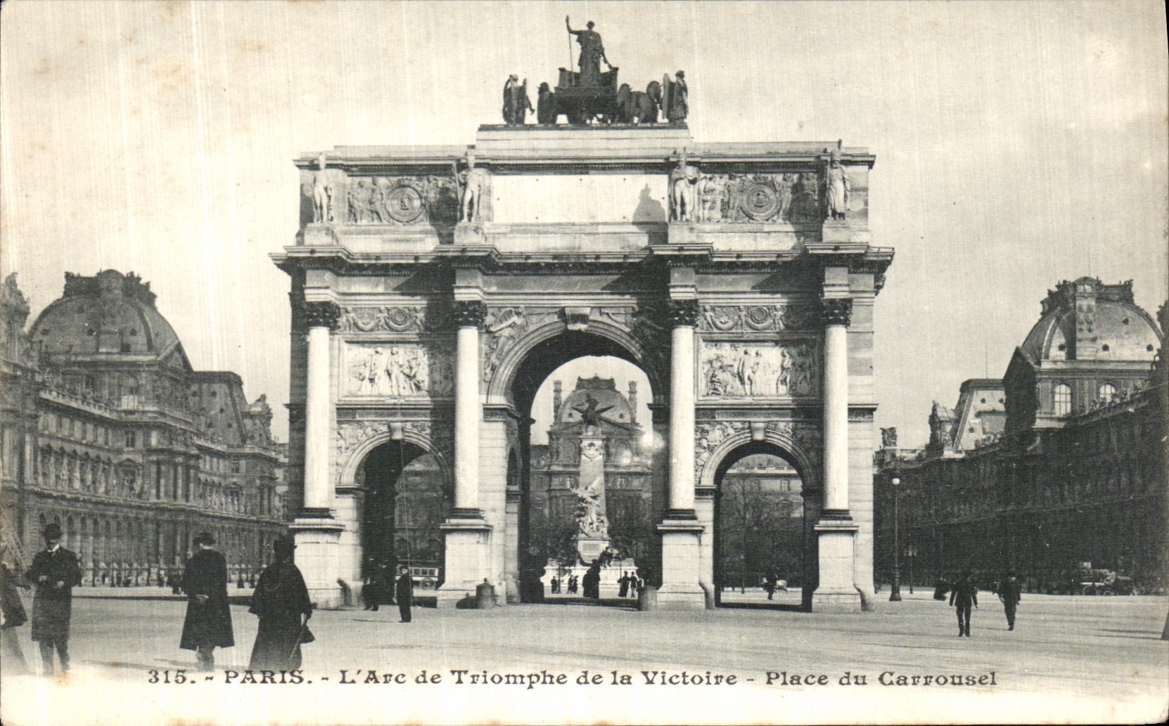 VINTAGE POSTCARD Paris L Arc de Triomphe of the Victoire Places Carousel
