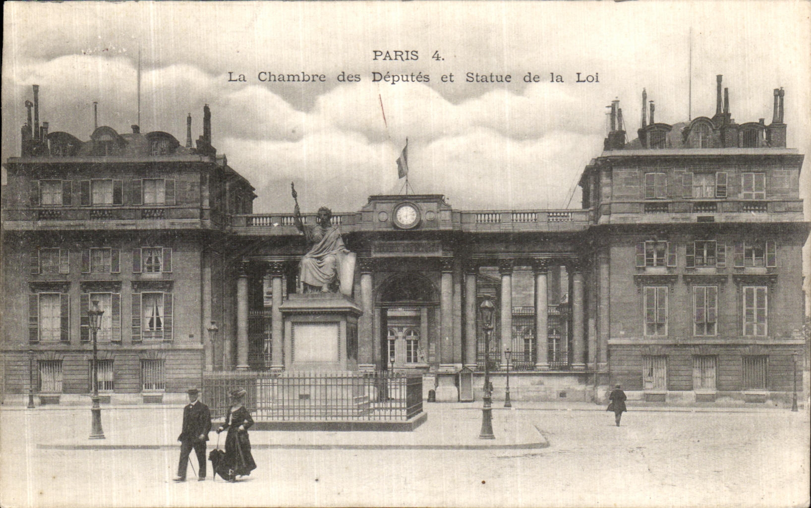 VINTAGE POSTCARD Paris Champre of the Deputies and Statue of the Law