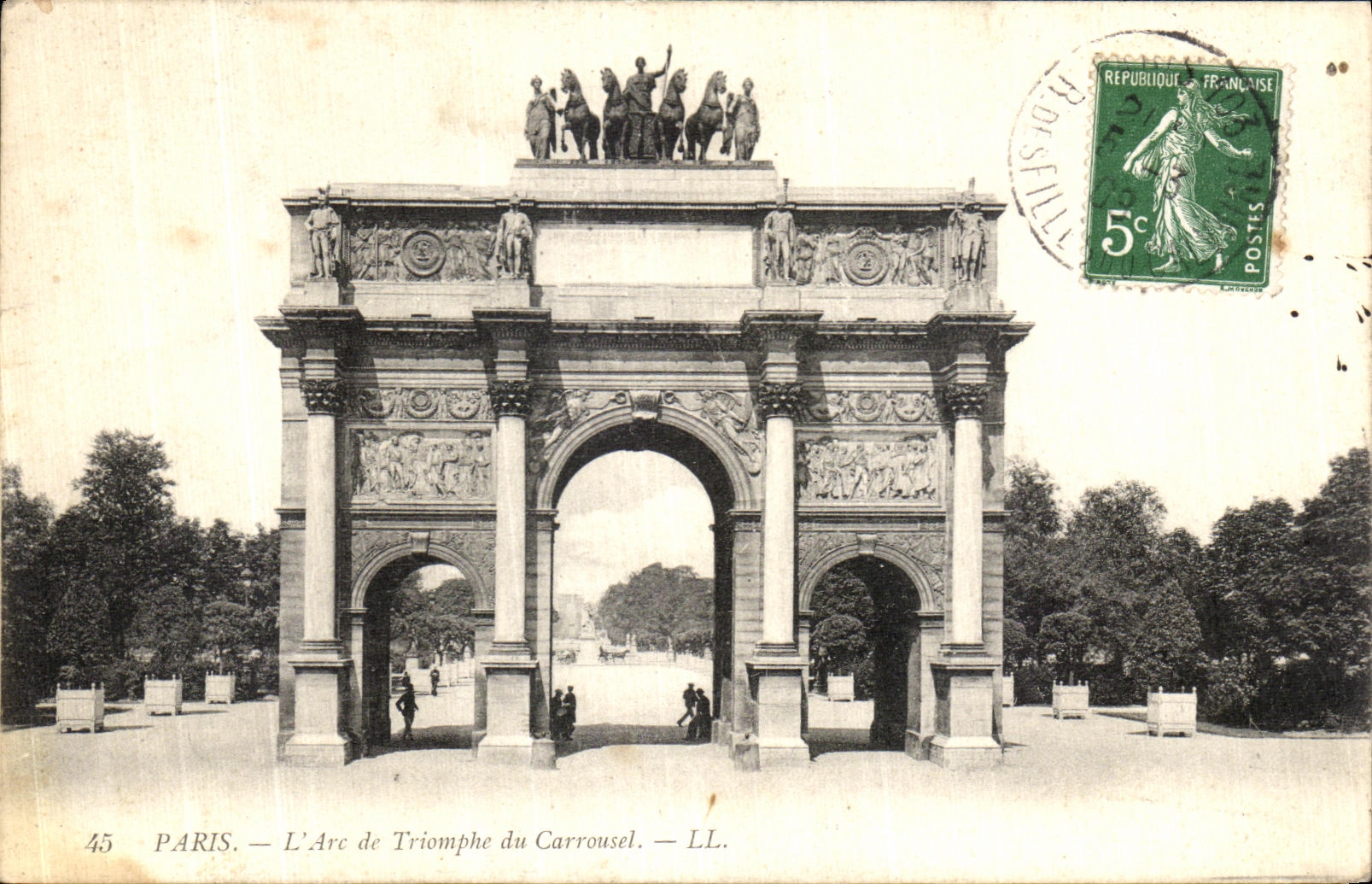 VINTAGE POSTCARD Paris L Arc de Triomphe of the Carousel