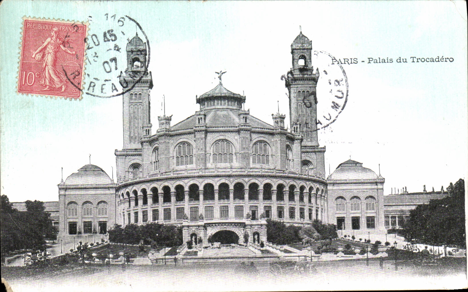 VINTAGE POSTCARD Paris Palate of Trocadero