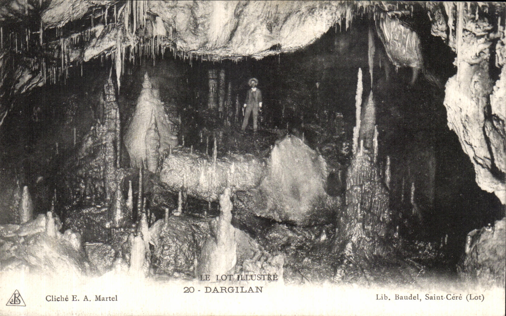 CPA Le Lot Illustre Dargilan 