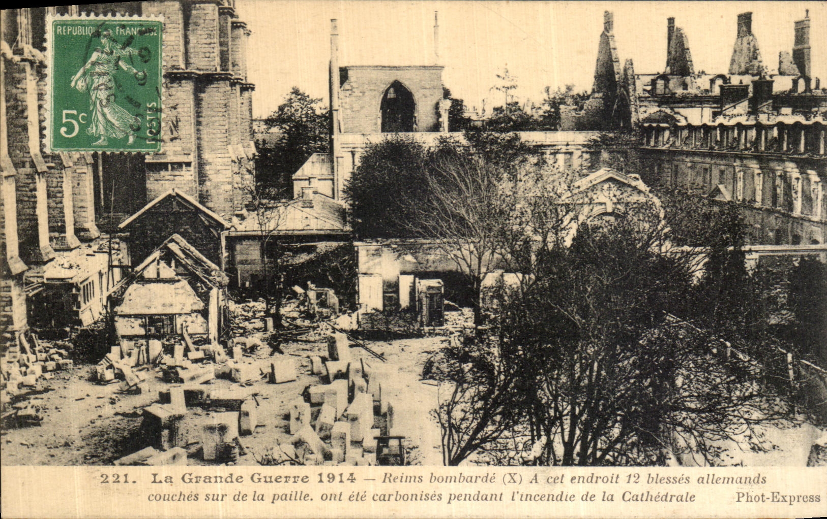 VINTAGE POSTCARD Rheims bombards Militaria