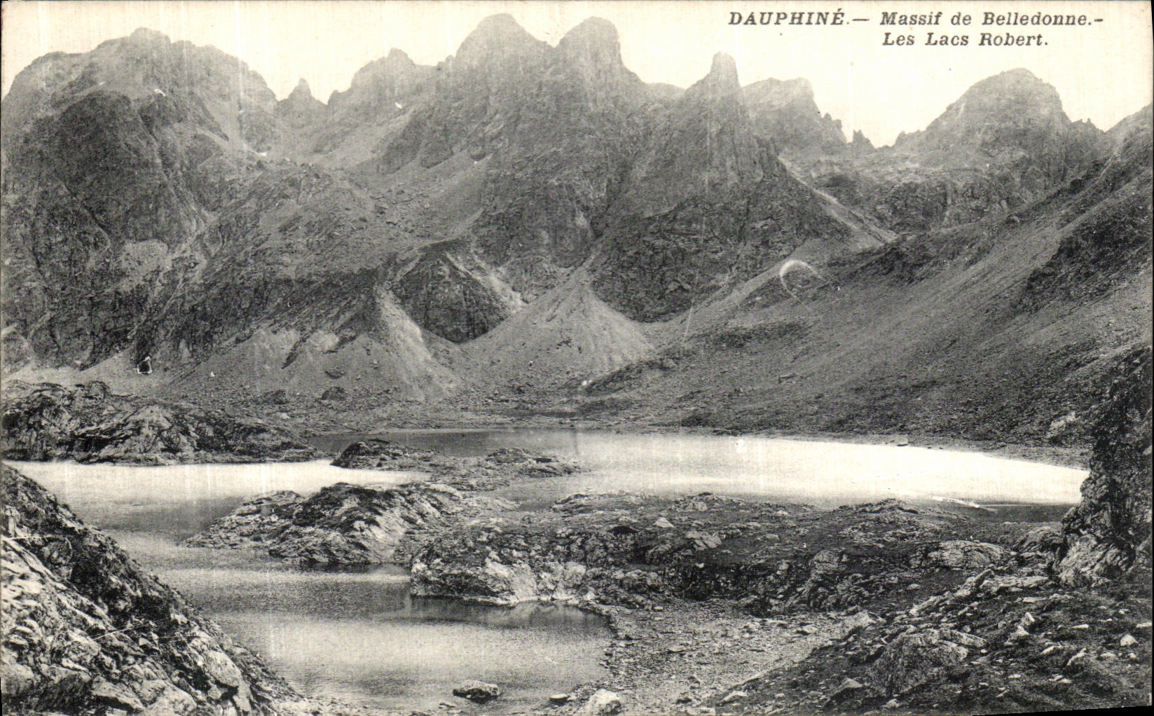 VINTAGE POSTCARD Dauphine Solid mass of Balledonne the Robert Lakes