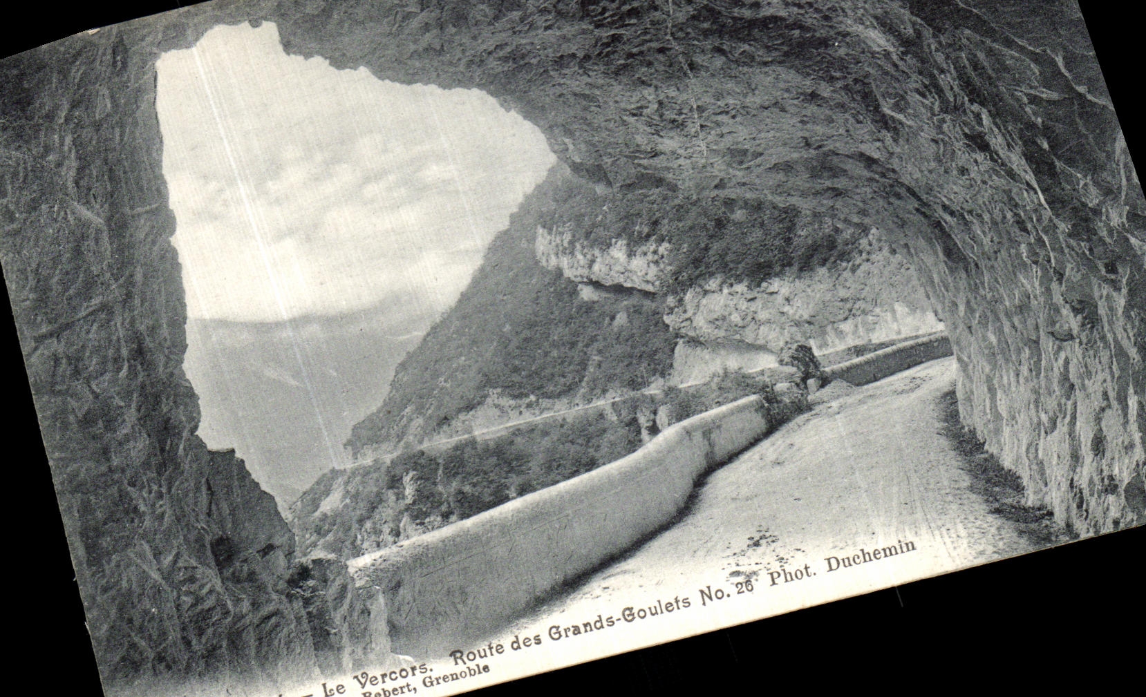 Camino de Vercors de la POSTAL de la VENDIMIA de las grandes piezas estrechas