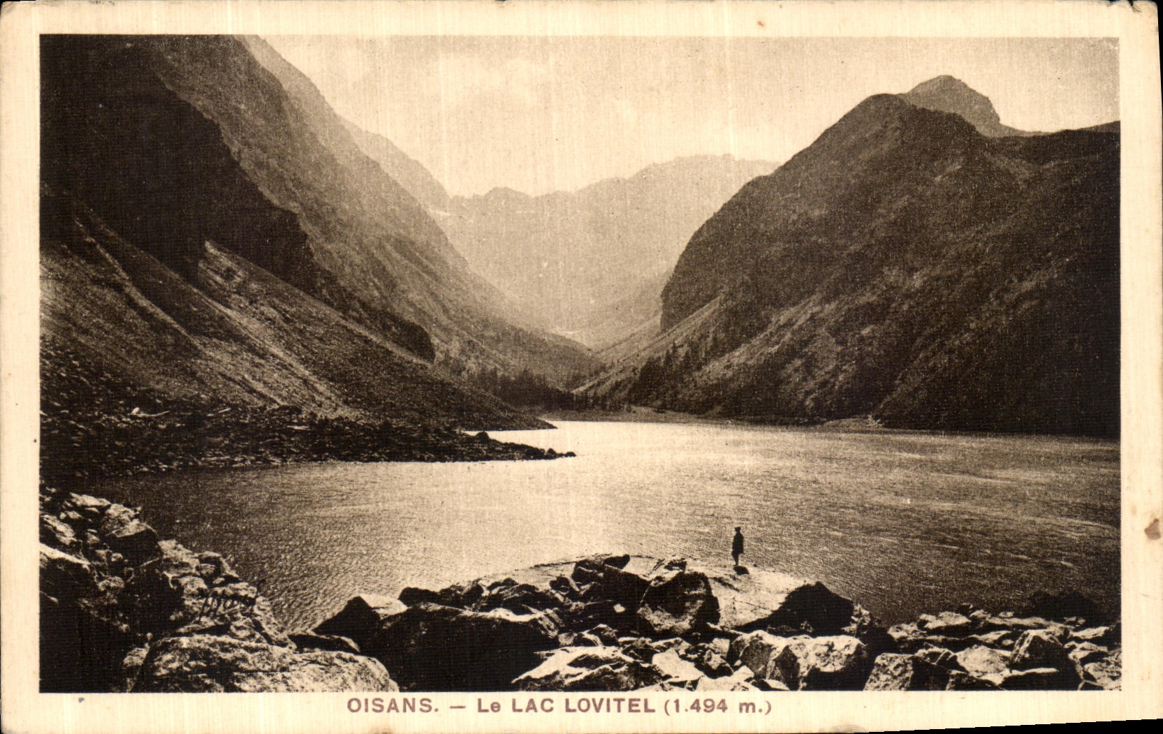 VINTAGE POSTCARD Oisans the Lake Lovitel