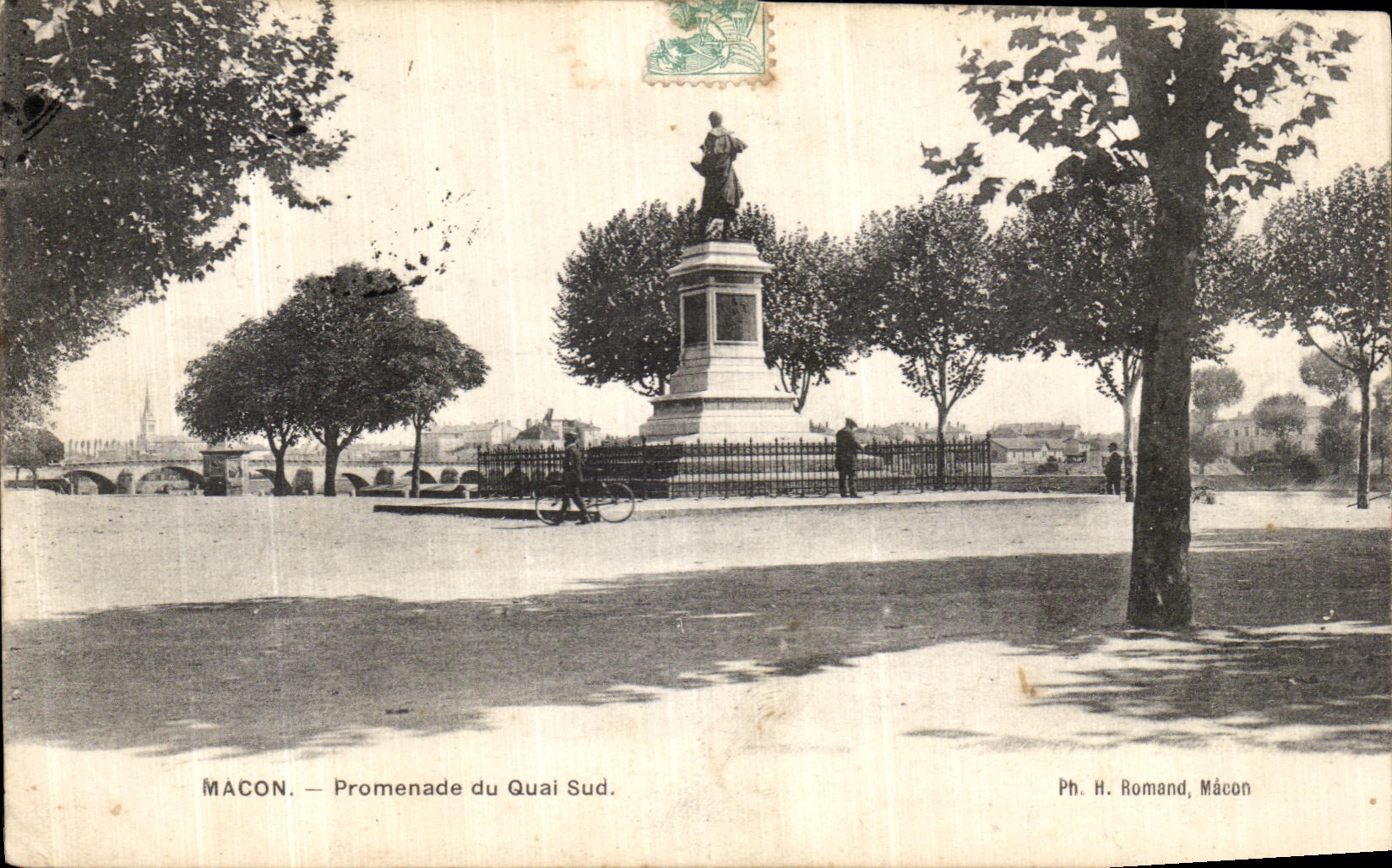 VINTAGE POSTCARD Mason Walk of the southern Quay