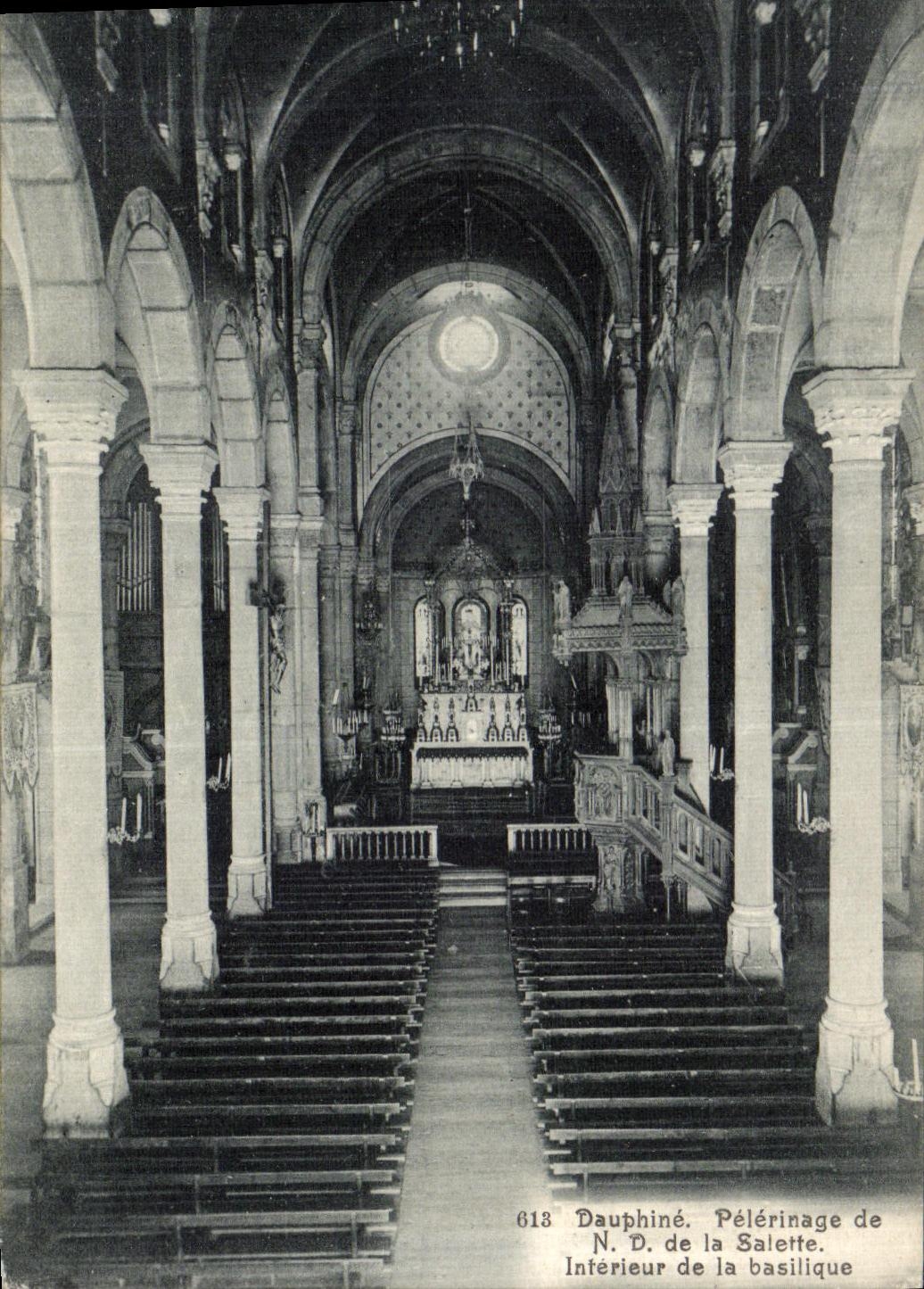 VINTAGE POSTCARD Dauphine Pilgrimage of NR D of Interior Salette of the basilica