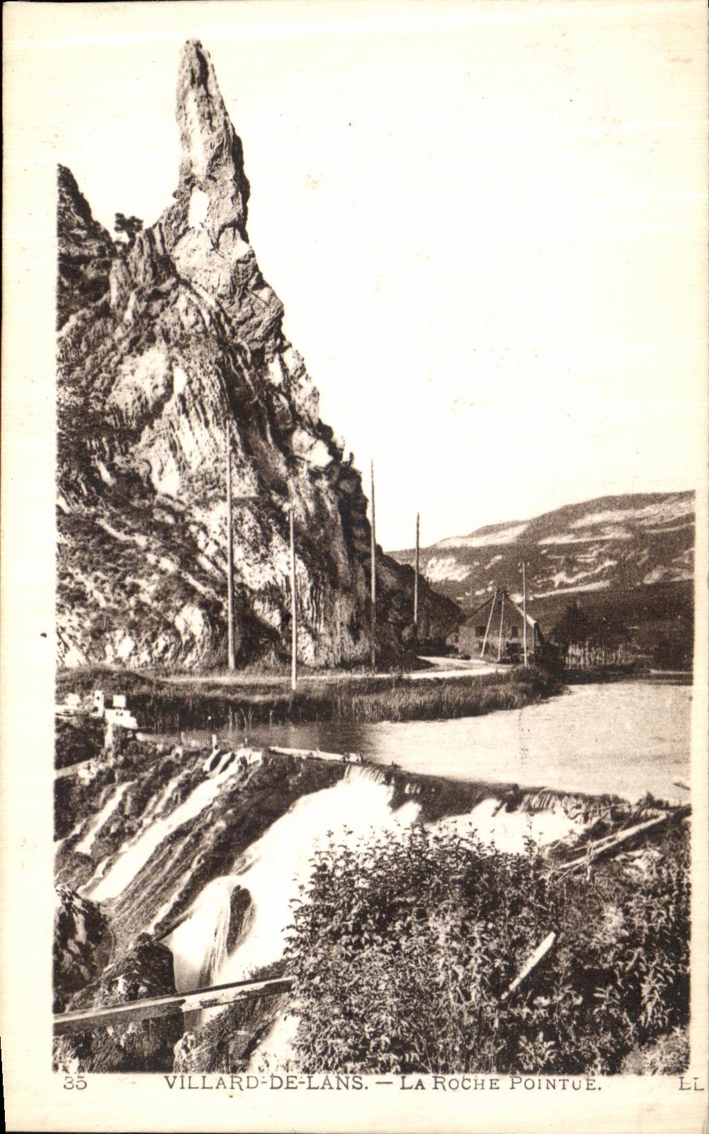 VINTAGE POSTCARD Villard de Lans the Pointed Rock