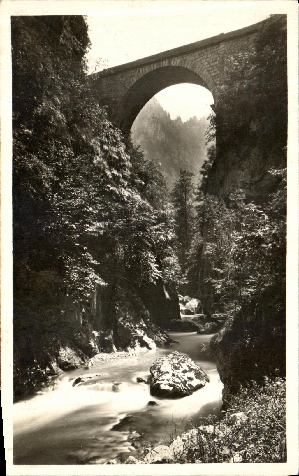 VINTAGE POSTCARD Surroundings of Grenoble