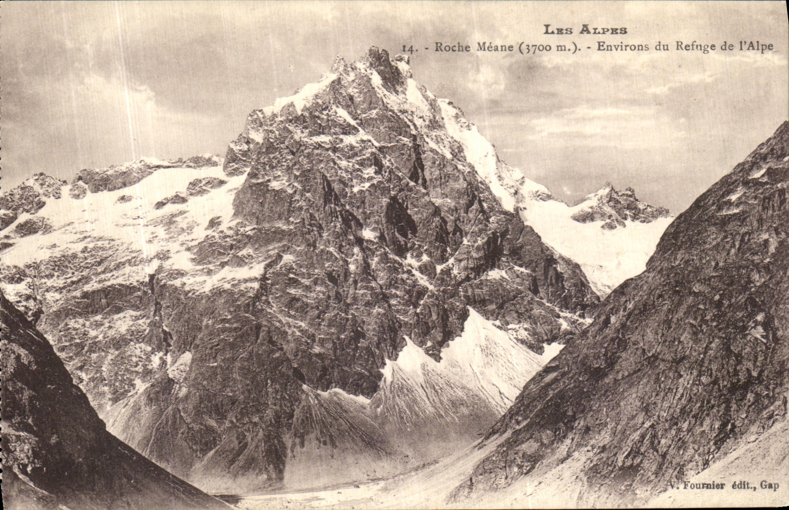 VINTAGE POSTCARD Rock Meane Surroundings of the Refuge of L Alpe