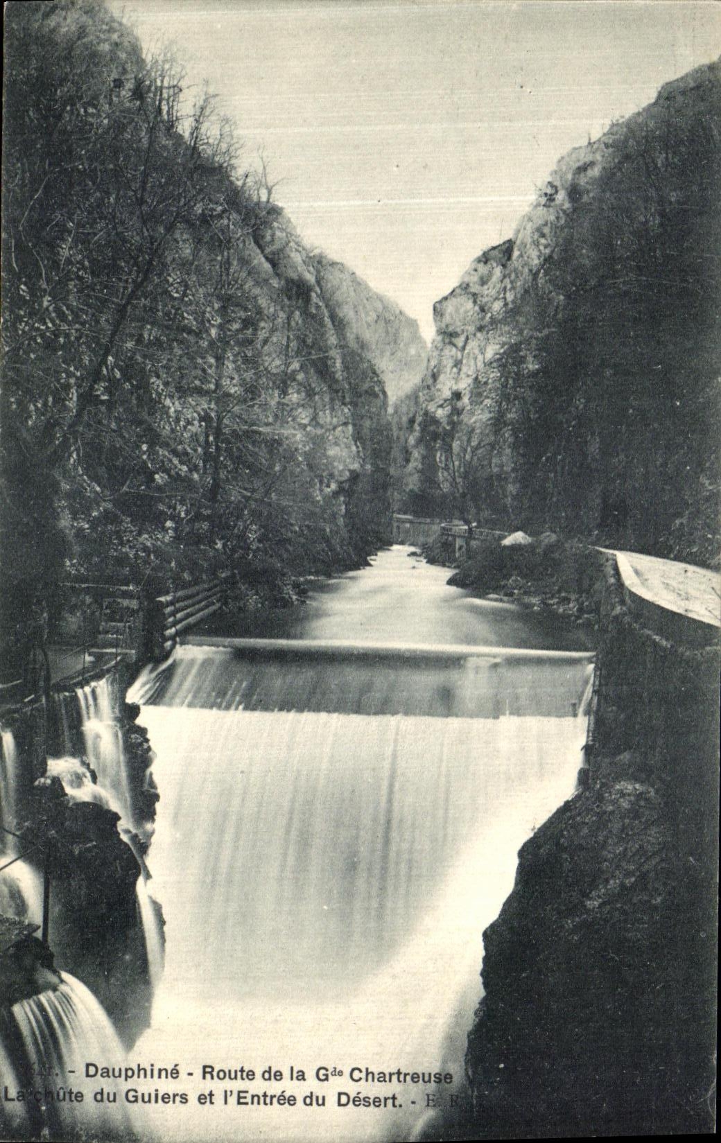 Camino de Dauphine de la POSTAL de la VENDIMIA de chartreuse de Guiers y de L incorporados de servicios