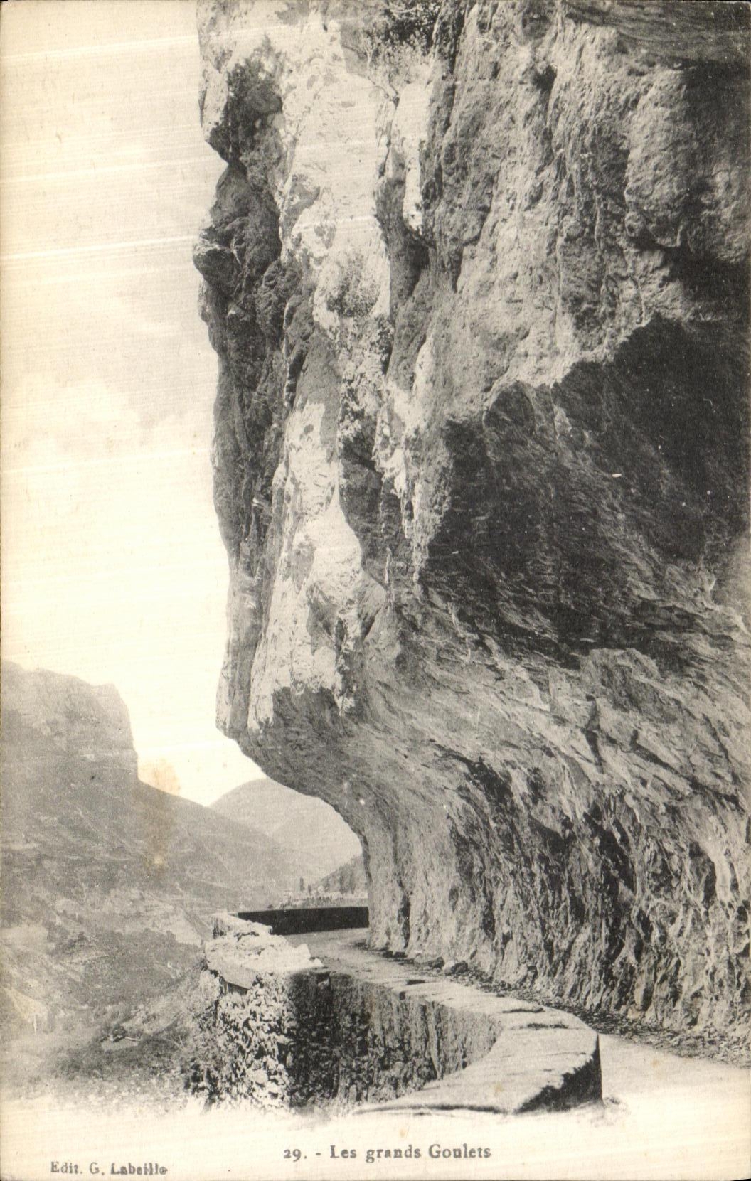 Camino de la POSTAL de la VENDIMIA de piezas estrechas grandes chartreuses grandes