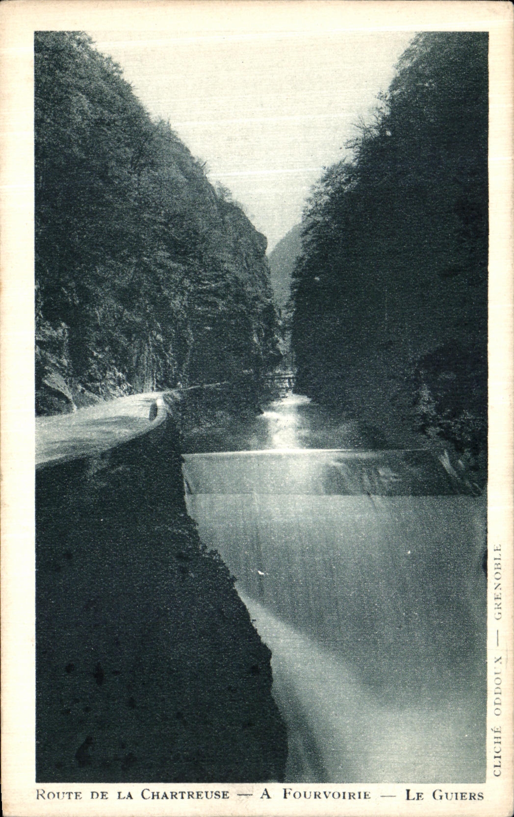 La ruta de la POSTAL de la VENDIMIA de chartreuse tiene Fourvoirie Guiers