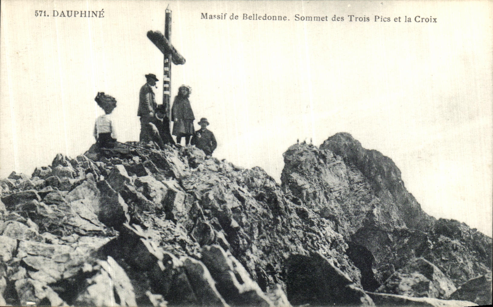 Masa solida de Dauphine de la POSTAL de la VENDIMIA de la cumbre de Belledonne de los tres picos y de la cruz